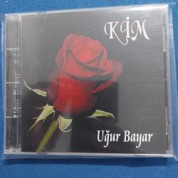 Uğur bayar kim cd ambalajında