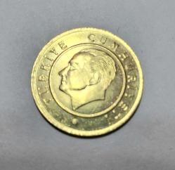 585// 25 Kuruş Altın sarısı Çil