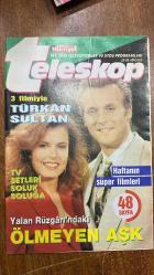 HÜRRİYET TELESKOP TRT, ÖZEL TELEVİZYONLAR VE UYDU PROGAMLARI DERGİSİ - 22/28 AĞUSTOS -TÜRKAN ŞORAY – MURAT SOYDAN – CİHAN ÜNAL – AYHAN IŞIK – ALAIN DELON – JANE FONDA – RENE CLEMENT – PHOEBE CATES – WHOOPI GOLDBERG – SISSY SPACEK – GRECIA COLMENARES – CHERYL LADD – GRACE KELLY – MARILYN MONROE – LAURENCE OLIVIER – JAMES BELUSHI – MEL HARRIS – ROD DANIAL – TOMRİS GİRİT – ZÜLFÜ LİVANELİ – NUR SÜRER – SELÇUK YÖNTEM – MERAL ÇETİNKAYA – TRACI BREGMAN – DOUG DAVIDSON – WILLIAM BELL – BANU ALKAN – GÖKHAN GÜNEY – HARİKA AVCI – EKREM BORA – ENGİN KOÇ – JOE D’AMATO – T. BUCKMAN – R. BROWN – STEVE CARVER – GARY BUSEY – DARLENNE FLUEGEL – HENRY SILVA – GLEEN JORDAN – LEE REMICK – BRUCE DERN – PIPER LAURIE – JAMIE LEE CURTIS – BRUCE WEITZ – BEDIA AKARTÜRK – YILMAZ KÖKSAL – ALLAN KUSKOWSKI – JIMMY STATHIS – PATTI LEE – İRFAN ATASOY – BİLÂL İNCİ – YAVUZ YALINKILIÇ – MELİKE ZOBU – JERRY JAMESON – JAMES FARANTINO – JENNIFER O’NEIL – GÜNGÖR BAYRAK – EROL TAŞ – MARC ALLEGRET – BRIGITTE BARDOT  - 48 SAYFA