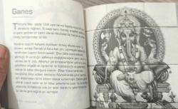 Dakikalar İçinde Din - Dünyanın Köklü İnançlarına Dair 200 Temel Kavram