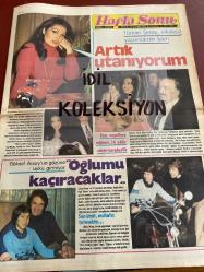 HAFTASONU GAZETESİ GAZETESİ DOĞUM GÜNÜ GAZETESİ (TURKİSH NEWSPAPER) - 4 ŞUBAT 1977 -Türkan Şoray - Rüçhan Adlı - Göksel Arsoy - Hakan (Göksel Arsoy’un oğlu) - Zeki Aksoy - Oya - Nihat Karataş - Nevin Seren - Yıldız Tezcan - Seçil Heper - Bülent Ersoy - Pınar (küçük kız) - Osman Türer - Emel Sayın - Orhan Karaveli - Nuran Demirtaş - Erol Evgin - Zeynep -Romalı Perihan - Erdem Mısırı - Melek Görgün - Müşerref Tezcan - Ülkü Özden - Sükru Birant - Azra Balkan - Rıza Silahlıoğlu (Ritim 6 ork.) - Gamze Özden - Asuman (adı görünür seride) - Meral Aydın - Sorhan Boran - Ahu Tuğba - Fatma Girik - Zeki Müren - Ayten Gökçer - Osman Alyanak - Ekrem Bora - Behçet Nacar - Cem Karaca— Artık utanıyorum - Oğlumu kaçıracaklar - Bunun adı aşk değil mi - Görmemişin kızı olmuş - Karataş’ın kazığı - Sevrole’nin doğum günü - Sıfıra sıfır elde var sıfır - Gelecek için yatırım - Beni öldürmek istiyorlar - Çay falındaki kara leke - Küçük Pınar babasının öldüğünü bilmeyecek - Yine barıştılar ne haber - Ve Öztürk