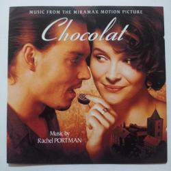 Chocolat - Johnny Depp & Juliette Bınoche ( İki kademe açılır )