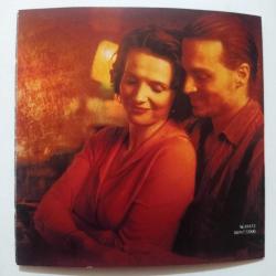 Chocolat - Johnny Depp & Juliette Bınoche ( İki kademe açılır )