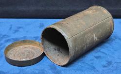 10 cm Boyunda 1800’lü Yıllarda Kurulmuş Hollanda VAN HOUTEN Markalı Teneke Kakao Kutusu