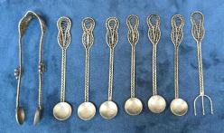 10 cm Boyunda Sapı Telkari Turistik Osmanlı Çay Kaşığı Seti, Şeker Maşası ve Limon Çatalı, Gümüş Değildir