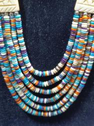 K5---FİL DESENLİ EL YAPIMI KEMİK VE BONCUK KOLYE