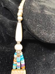 K5---FİL DESENLİ EL YAPIMI KEMİK VE BONCUK KOLYE