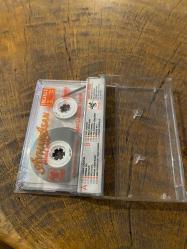 AYHAN AŞAN - SENDE Mİ - KASET