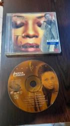 Laurnea Betta Listen CD