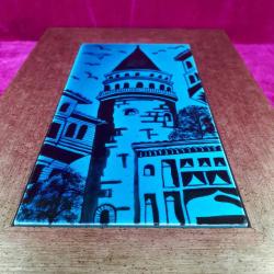EL YAPIMI GECE KARANLIĞINDA GALATA KULESİ ÇİNİ RESİM , MAVİ RENKLİ KADİFE KUTUSUNDA