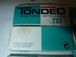 ANTİKA  ALMAN MALI TONDEO JİLETLİ USTURA 3 ADET VE 12 PAKET TONDEO JİLET 7 ADET ZAZA ve DİĞER MARKALAR BERBER TARAĞI