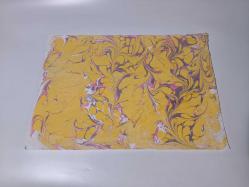 Ebru Sanatı - El İşi Ebru - Çiçek Desenli - Duvar Dekoru - Sanatçı: Muhammed Aydın - 2013 Tarihli - 50 cm x 35 cm - Sarı - Mor Ton