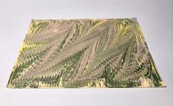 Ebru Sanatı - El İşi Ebru - Desenli - Duvar Dekoru - Sanatçı: Muhammed Aydın - 2013 Tarihli - Karanfil - Yeşil - Sarı Renkli