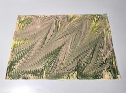 Ebru Sanatı - El İşi Ebru - Desenli - Duvar Dekoru - Sanatçı: Muhammed Aydın - 2013 Tarihli - Karanfil - Yeşil - Sarı Renkli