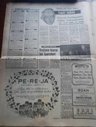 Milliyet Gazetesi - Turkish Newspaper - 1 Ocak 1964 - yeni yıl karikatürleri - Noel Baba Karikatür - bir yılbaşı hikayesi her şerrin sonu hayırdır yazan Adnan Tahir - Grundig radyo - Neşe çikolata şekerleme fabrikası yeni yılınızı kutlar - Zambo ciklet çikolata yeni yılınızı kutlar - yeni yıl için Kehanette bulunan Gürcü bacıya göre 3. Koalisyon ömürlü olacak - tarihin en büyük müneccimi Nostradamusa göre 1964'te Dünyada neler olacak - dünyada yılın adamı John Fitzgerald Kennedy -  Türkiye'de yılın adamı İsmet İnönü - Dallas cinayeti Kennedy'e sıkılan kurşun - mutlu akü yeni yılınızı kutlar - 1964 takvimi - 1964 yılı sizin için acaba nasıl geçecek - Pirelli yeni yılınızı kutlar - sinema dünyasının meşhurlarından seçme sözler - Sophia Loren - Anita Ekberg - yılın kadınları Valentino Tereşkova Christiane Keeler ve Bayan Ngo Dinh Nhu - apikoğlu kardeşler yeni yılınızı kutlar - 20 21 Mayıs rejime karşı bir hareket - Talat Aydemir Adalet huzurunda fotoğraf - Sümerbank