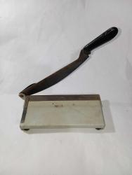 ESKİ DONEM GİYOTİN MAKAS FOTOĞRAF İCİN UYGUN