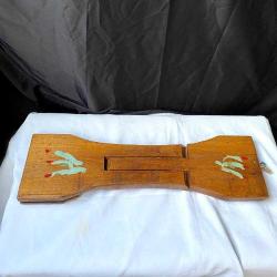 Antika Ahşap Rüstik El Oyması Sofra Altlığı