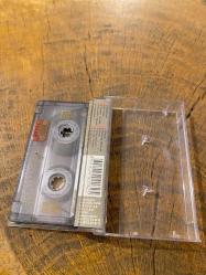 ZÜLFÜ LİVANELİ - NEYLERSİN - KASET