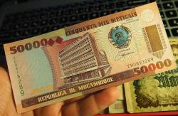 MOZAMBİK 50.000 METİCAİS ÇİL