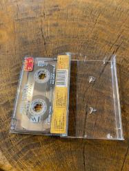 METİN ŞENTÜRK - DÜNYA GÜZELİ - KASET