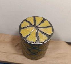 P79-----KAPAKLI METAL KUTU