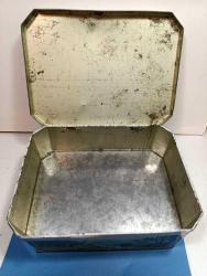 ÇY11----MANZARA RESİMLİ ESKİ TENEKE KUTU