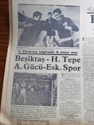 Cumhuriyet Gazetesi - Turkish Newspaper - 2 Aralık 1967 - Kıbrıs semalarında 2 jetimize İngilizler müdahale etti - liberasyon listelerinden ancak zaruri maddeler ithal edilebilecek - ordu mensupları kıta tazminatlarını dün alamadılar - 140 kıpti Ramazan'da davul çalmak için izin istediler - Grivas Kıbrıs'a yakında döneceğim - İsmet İnönü yabancı gazeteciler ve işçilerle görüştü bundan sonraki hadiseleri bekleyeceğiz dedi - Kıbrıs'ta Barış rüzgarları fotoğraf - Alparslan Türkeş'in Süleyman Demirel için gensoru önergesi okunurken Adalet Partisi tepki gösterdi - aylak Musa karikatür - haydi canım sen de yazan İlhan Selçuk - ağaç bayramında 15.000 çam fidanı dikilecek - dansözler kraliçesi Gülruh'u öldüren Muzaffer Hanta 20 yıla mahkum oldu- Yarın Dolmabahçe stadında Fenerbahçe ile Göztepe liderlik maçı yapacak - basketbol liginde 3. Hafta Galatasaray Beşiktaş karşılaşıyor - bugün Hacettepe ile karşılaşacak olan Beşiktaş maça neşe içinde kampta hazırlanmıştır fotoğraf - voleybol