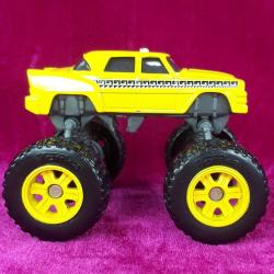 TONKA 2009 HASBRO C-239B DIECAST SARI RENKLİ OTOMOBİL OYUNCAK
