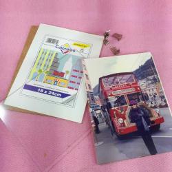 VINTAGE ORJİNAL ÇERÇEVESİNDE İKİ KATLI ANTİKA GEZİ OTOBÜSÜ VE ŞEHİR TEMALI NORVEÇ BERGEN 18 x 24 cm RENKLİ HATIRA FOTOĞRAF