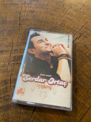 SERDAR ORTAÇ - BENİ UNUT / ÇAKRA - KASET