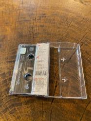 SERDAR ORTAÇ - BENİ UNUT / ÇAKRA - KASET