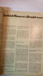 SANAT DÜNYAMIZ, YAPI VE KREDİ BANKASININ BİR KÜLTÜR HİZMETİ DERGİSİ - MAYIS 1976 SAYI: 7 - PREFACE - TÜRK KADIN BAŞLIKLARI - TÜRK İSLÂM PLASTİK SANATLARININ ESTETİĞİ - KLASİK TÜRK MİNYATÜR RESİMLERİNİN ÖNCÜLERİ - YOZGAT'TA RESİMLİ BİR CAMİİ VE BİR EV - İZMİR ARKEOLOJİ MÜZESİ - ÇAĞDAŞ SANATIMIZIN TEMSİLCİLERİ - ÖLÜMSÜZ SİNAN SABİHA TANSUĞ - SUUT KEMAL YETKİN - ZERRİN AKALAY - RÜÇHAN ARIK - MUSA BARAN - CEMAL TOLLU - NURULLAH BERK - SAMİ GÜNER - M. OLUŞ ARIK - SADİ ABAÇ - VEDAT NEDİM TÖR - ADAIR MILL - ŞEMSİ GÜNER - AYDIN ERKMEN - GÖNÜL ÖNEY - İLHAN BAŞGÖZ - TAM TAKIM EKSİKSİZ 48 SAYFA