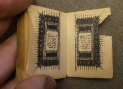 LOT.18 » ANTİKA ESKİ HAMAYILLIK KÜÇÜK KURANI KERİM. KOLEKSİYONLUK.