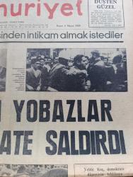 Cumhuriyet Gazetesi - Turkish Newspaper - 4 Mayıs 1969 - Es geçilen olay yazan Nadir Nadi Başmakale - İmran Öktem'in cenazesinden intikam almak istediler fotoğraf - eli sopalı yobazlar cemaate saldırdı - cenazede CHP genel başkanı İsmet inönü'yü ezilmekten kurtarmak tuğgeneral Nabi Alpartun tabancasını çekti fotoğraf - cenazede Cihat çağrıları fotoğraf - cenazede Moskova'ya Moskova'ya diye bağırdılar - ne olmuş bu Londra'ya yazan Doğan Nadi - Sıfıra sıfır elde sıfır yazan İlhan Selçuk - Vehbi Koç ortak pazara hazırlama konusunun önemine değindi - Yuman buzdolapları - İmran Öktem'in cenazesinde Başbakan Süleyman Demirel'in çelengi - Molnar Fenerbahçe'ye oyuncu getirecek - kim gülecek Galatasaray mı Eskişehir mi - Vefa 2 Bursaspor 0 - Metin Oktay İzmir bana yarar dedi fotoğraf - at yarışları tahmini - Türkiye voleybol ligi kuruluyor - Yeni kurulacak voleybol ligi'nin İddialı takımı Fenerbahçe - Galatasaray antrenörü Kaloperoviç şampiyon olursak Galatasaray'da kalırım dedi - atletizm