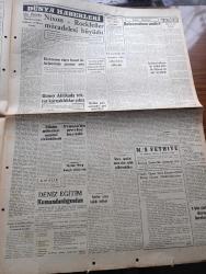 Cumhuriyet Gazetesi - Turkish Newspaper - 10 Haziran 1960 - unutulmaz gün yazan Nadir Nadi Başmakale - Hürriyet şehitlerini Dün Ankara'ya uğradık fotoğraf - Hürriyet şehitleri beyazıt'tan geçerken gözyaşı döken insanlar fotoğraf - yeni geçici açıklanmak üzere - Yıldız Teknik okulu'nda Dün bir protesto mitingi yapıldı fotoğraf - İETT'nin dağıttığı 835 paso iptal edildi - Şehit Ali İhsan Kalmaz'ın yazdığı şiir - Ankara Üniversitesi açıldı fotoğraf - Kore tugayı bir bölüğe indiriliyor - dümensiz gemi yazan Rikkat Köknar Yazı Dizisi - hayret ve dehşet yazan Burhan Felek - Nixon Rockfeller mücadelesi büyüdü - İstanbul radyosu programı - aktör Vedat Karaokçu vefat etti - bütün İstanbul Hürriyet şehitleri için ağladı fotoğraflar - şehitlerimizin naaşları Kadıköy'e geçirilmek üzere donanmamıza teslim ediliyor fotoğraf - bacağının kesilmesine rağmen o da arkadaşlarına karşı son vazifesini yapmak için yola çıkmıştı fotoğraf - bu genç şehitlerimiz senin yüz karandır Adnan Menderes pankartı foto