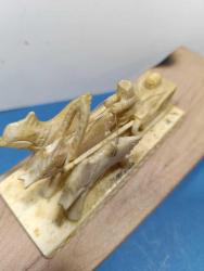 K231---RUS KEMİK EL YAPIMI KAR KIZAĞI BİBLO-FİGÜR