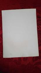 YEŞİLÇAM'IN YILDIZI HÜLYA KOÇYİĞİT'İN ORİJİNAL BÜYÜK BOY FOTOĞRAFI  - 24 x 18 cm EBADINDA - HÜLYA KOÇYİĞİT KUMSALDA SİYAH ELBİSESİNİ GİYMEYE YARDIM ETTİRİRKEN ÇEKİLMİŞ BİR KARE