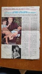 YEŞİLÇAM'IN YILDIZI HÜLYA KOÇYİĞİT'İN ''BENTETA'' ORİJİNAL YUNANCA DERGİDEN KESİLME FOTOĞRAF SAYFASI - 29 x 21 cm EBADINDA