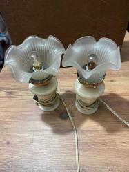 ABAJUR 2 ADET VİNTAGE LAMBA MERMER VE PİRİNÇTEN OLUŞAN LAMBALAR CAMLI ÇALIŞIR DURUMDA  BOY 26 CM