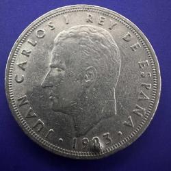 İspanya 5 Peseta 1983. Delik