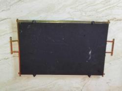 19470-1980 YILLARIN ÇOK KULLANILAN NOSTALJİK METAL ÇERÇEVELİ BOYAMA ÇİÇEK DESENLİ CAM KAHVE TEPSİSİ