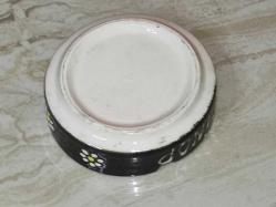 19471-ÇOK ŞAHANE ÜZERİNDE MİNE İŞLEMELİ DESENLERİ OLAN SİNOP HATIRASI CAM KÜL TABLASI