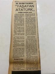 TERCÜMAN GAZETESİ KUPÜRÜ 32 x 11 cm ebatında Tek Yaprak 1980-1990’LAR - TARİHTEN BUGÜNE İLHAN BARDAKÇI KÖŞE YAZISI -İlhan Bardakçı - Mustafa Kemal Atatürk - General Gough - Emir Abdullah - Mussolini - Hikmet Bayur - Kâsım Muhammed Şubeib - YAŞAYAN ATATÜRK - BEŞ ATATÜRK BELGESİ - VARAN BİR - VARAN İKİ - VARAN ÜÇ - VARAN DÖRT - VARAN BEŞ - 45. ÖLÜM YILINDA “YAŞAYAN ATATÜRK” - Duverger