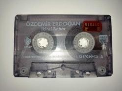 Özdemir Erdoğan ikinci bahar kaset (kapaksız)