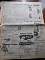 Hürriyet Gazetesi - Turkish Newspaper - 11 Ekim 1960 - halkı silahlandırmak cezası 20 yıl hapis - Sabık iktidarın Büyük Millet Meclisi Başkanı Refik Koraltan'ın Yassıada'da odasında çekilen fotoğraf - Celal Bayar Adnan Menderes Refik koraltan'ın  6 yılda sürülmesi talep ediliyor - Yassıada'da ilk celseyi Reşide Bayar ve diğer 40 sanık ailesi takip edecek - spor sarayı'nda yapılan öğretmenler toplantısında milli birlik komitesinden Muzaffer Özdağ konuşuyor fotoğraf - Çakıt 1 kuyusundan çok Petrol fışkırıyor - Yassıada duruşmaları ile ilgili olarak dolmabahçe'de yapılan bütün hazırlıklar tamamlanmıştır fotoğraf - milli birlik komitesi düşüklerin suçu ile ilgili kitap yayınladı - milli lige bu hafta 12 maçla devam ediliyor - Fenerbahçe kulübünün tertip etti Balkan şehirleri arasındaki futbol turnuvasının programı açıklandı - Enfarktüs vakaları güneşteki lekeler yüzünden çoğalıyor - Brigitte Bardot fotoğraf yanına Vadim'i çağırdı fotoğraf - Yassıada'dan fotoğraflar Yeşilhisar hadiseleri