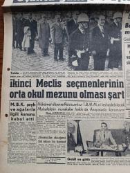 Hürriyet Gazetesi - Turkish Newspaper - 20 Ekim 1960 - 6-7 Eylül sanıkları konuştu fotoğraf - Oktay Engin Selanik başkonsolosluğu kavası Hasan Uçar konsolos muavini Ali Tekinalp başkonsolos Mehmet Ali Balin İzmir Valisi Kemal hadımlı O zamanki İstanbul Emniyet Müdürü Alaaddin Uçar Fahrettin Kerim Gökay Fuat Köprülü Fatin Rüştü Zorlu Adnan Menderes ve Celal Bayar sanık koltuğunda fotoğraf - Celal Bayar'ın sözü Ben mesul olamam - Adnan Menderes'in melekatı ve 135 dakika süren sorgusu - İstanbul'daki Yunanlıların statüsü değiştirilmeyecek - milli birlik komitesi şeyh ve ağlarla ilgili kanunu kabul etti - İstanbul'da sinema tiyatro programı - İstanbul Ankara Radyosu Programı - Metin Oktay ve Can Bartu çıkacak aftan istifade edemiyor - İspanya Ligi'nde Real Madrid puan kaybetti - Onlarla bir yıl yazan sabık başvekil Adnan Menderes'in son hususi özel kalem müdürü Arif Özgen Yazı Dizisi - Elizabeth Taylor Beyaz perdeyi bırakacak fotoğraf - Amerikalılar Ay'a Ruslar Da Merih'e peyk yollayacak