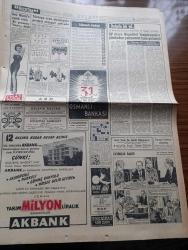 Hürriyet Gazetesi - Turkish Newspaper - 25 Ekim 1960 - Yassıada'da altıncı gün 6-7 Eylül muamması çözülüyor - Celal Bayar'ı itham eden Refik Tulga 6-7 Eylül tertiptir dedi - köpek davası kararı anayasa davası ile birlikte açıklanacak - Patrik Athenagoras Bugün Yassıada'ya gidiyor - Celal Bayar ve Adnan Menderes duruşma salonunda fotoğraf - Ethem Menderes yalancılıkla itham edildi - Kur'an'ın Türkçe'ye tercüme ve tefsiri için hazırlıklar var - İsmet İnönü Cumhuriyet senatosu tabii üyesi - Ziya Gökalp Yarın anılıyor - Cemal Gürsel Diyarbakır'da bizi yıkmak için nifak sokuyorlar dedi - İstanbul'da sinema tiyatro programı - Onlarla bir yıl yazan sabık başvekil Adnan Menderes'in son hususi özel kalem müdürü Arif Özgen Yazı Dizisi - Elvis Presley ve Juliet Prowse fotoğraf - A milli takım namzetleri Dün yeniden tespit edildi - Avrupa şampiyonu kulüpler kupası'nda bugüne kadar 228 maçta 903 gol atıldı - Ankara'da sakatlanan Can Bartu 20 gün futbol oynamayacak fotoğraf - İspanya'da Barcelona