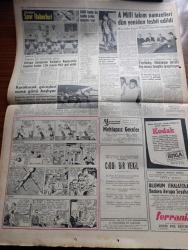 Hürriyet Gazetesi - Turkish Newspaper - 25 Ekim 1960 - Yassıada'da altıncı gün 6-7 Eylül muamması çözülüyor - Celal Bayar'ı itham eden Refik Tulga 6-7 Eylül tertiptir dedi - köpek davası kararı anayasa davası ile birlikte açıklanacak - Patrik Athenagoras Bugün Yassıada'ya gidiyor - Celal Bayar ve Adnan Menderes duruşma salonunda fotoğraf - Ethem Menderes yalancılıkla itham edildi - Kur'an'ın Türkçe'ye tercüme ve tefsiri için hazırlıklar var - İsmet İnönü Cumhuriyet senatosu tabii üyesi - Ziya Gökalp Yarın anılıyor - Cemal Gürsel Diyarbakır'da bizi yıkmak için nifak sokuyorlar dedi - İstanbul'da sinema tiyatro programı - Onlarla bir yıl yazan sabık başvekil Adnan Menderes'in son hususi özel kalem müdürü Arif Özgen Yazı Dizisi - Elvis Presley ve Juliet Prowse fotoğraf - A milli takım namzetleri Dün yeniden tespit edildi - Avrupa şampiyonu kulüpler kupası'nda bugüne kadar 228 maçta 903 gol atıldı - Ankara'da sakatlanan Can Bartu 20 gün futbol oynamayacak fotoğraf - İspanya'da Barcelona