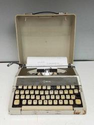 Eskilerden Antika ROYAL Daktilo