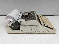 Eskilerden Antika ROYAL Daktilo